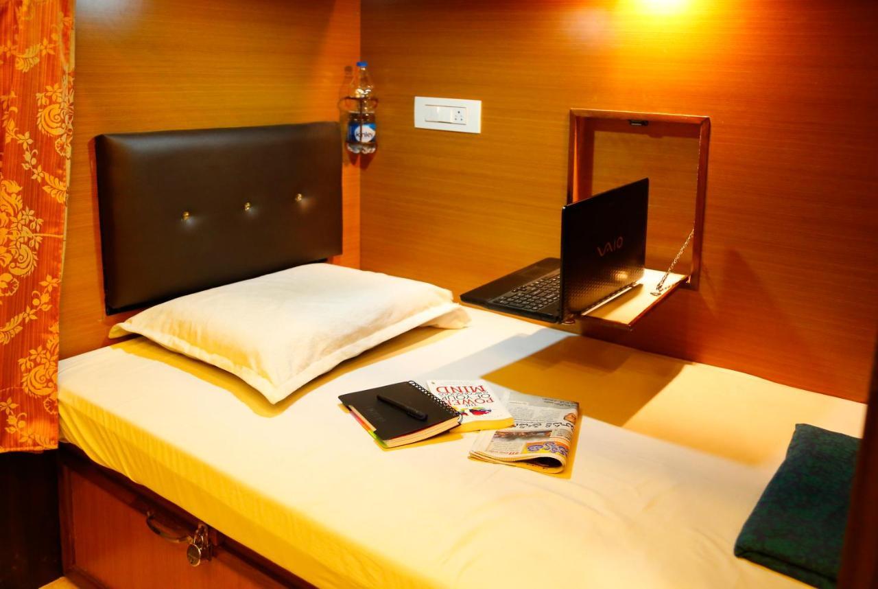 Swapnanivas A/C dormitory Tirupati Exterior foto